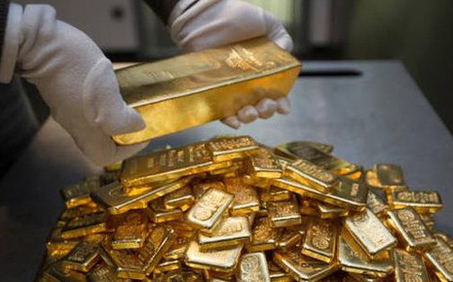 Sau sự kiện SVB, giá vàng tăng vọt vượt mốc 1.900 USD/ounce và sắp tới sẽ là 2.000 USD?