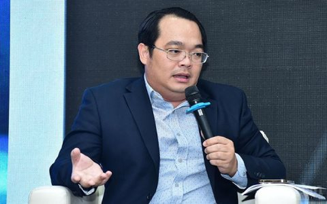 Ông Huỳnh Minh Tuấn: Động thái hạ lãi suất điều hành của NHNN vừa mang tính chiến lược dài hạn, cũng là phản ứng ngắn hạn để “phòng ngự từ xa”