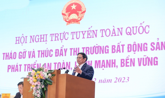 Thủ tướng Chính phủ chỉ đạo triển khai các giải pháp thúc đẩy và tháo gỡ thị trường bất động sản - Ảnh 1.