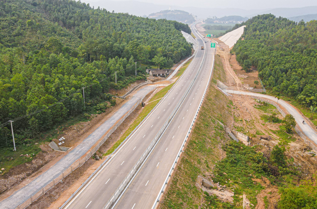 Mở cao tốc, mở tương lai - Ảnh 1.