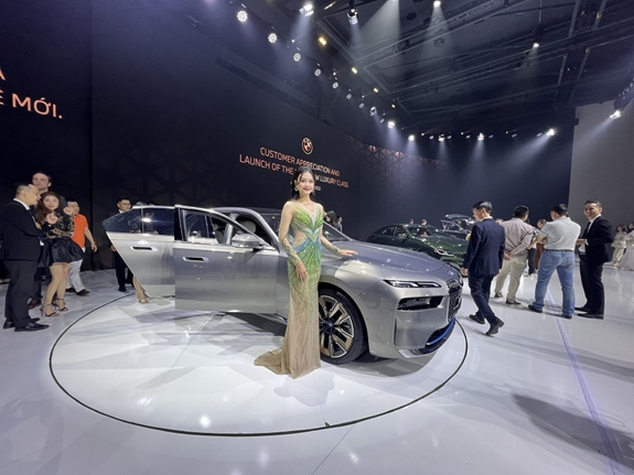 Thaco Auto tri ân khách hàng và giới thiệu sản phẩm BMW cao cấp thế hệ mới