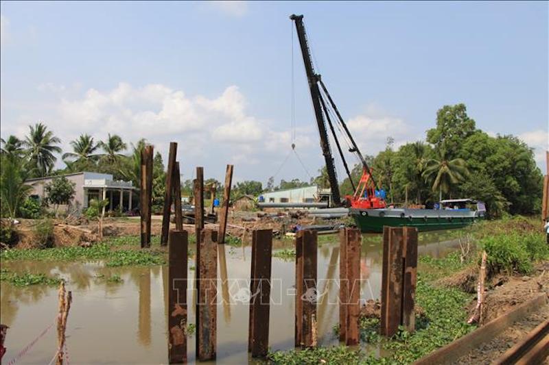 Thiếu cát đắp nền đường, cao tốc Cần Thơ – Cà Mau có thể bị chậm tiến độ