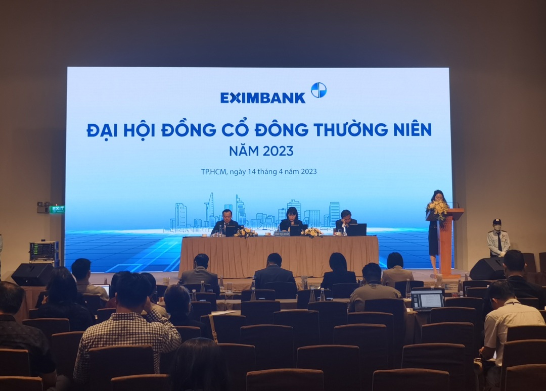 NHNN yêu cầu không để xảy ra tiêu cực, lợi ích nhóm ở Eximbank