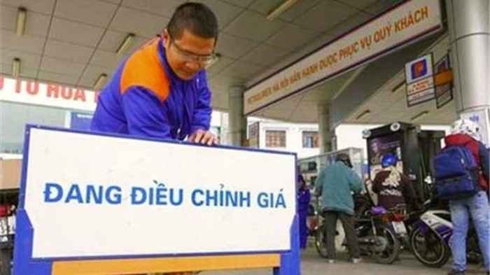 Giá xăng chiều nay sẽ tăng 700 đồng/lít?