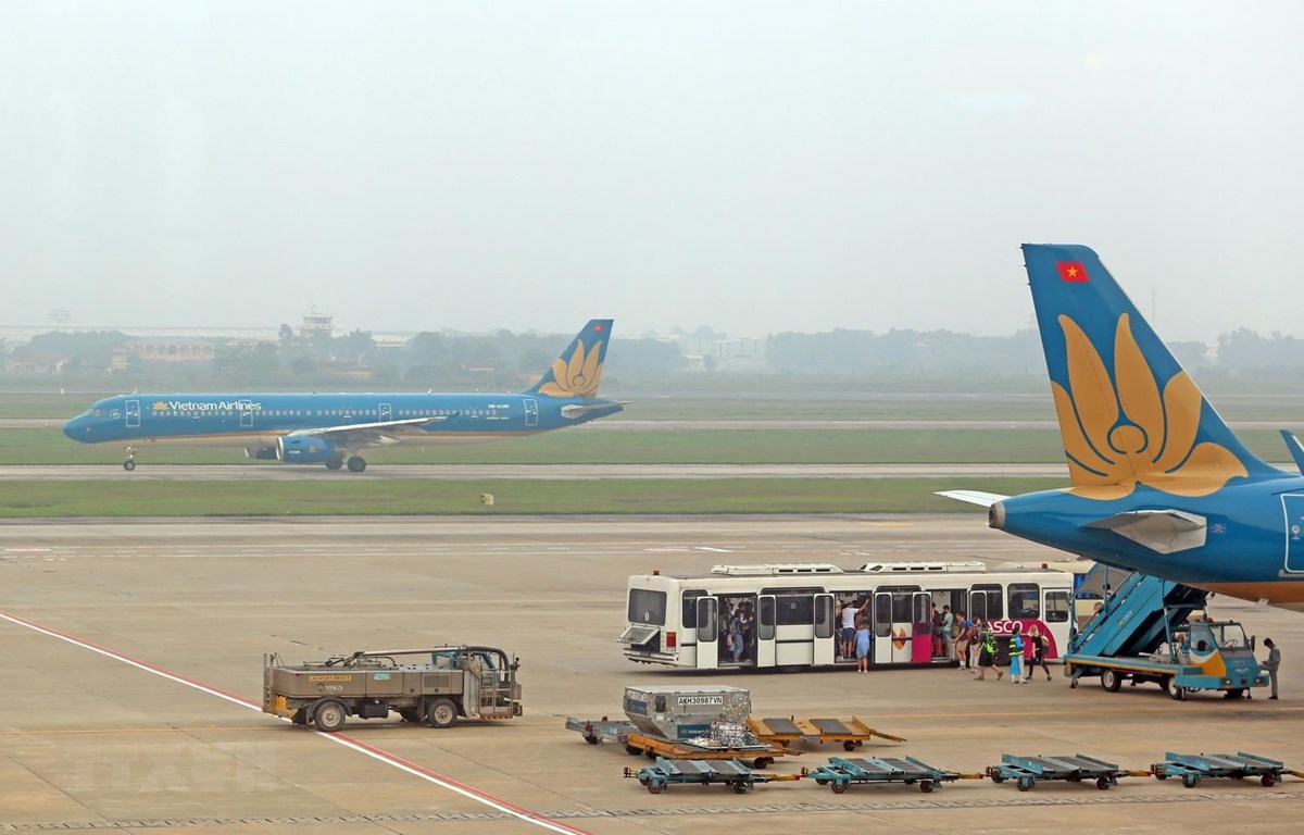 Cổ phiếu Vietnam Airlines bị chuyển sang diện hạn chế giao dịch