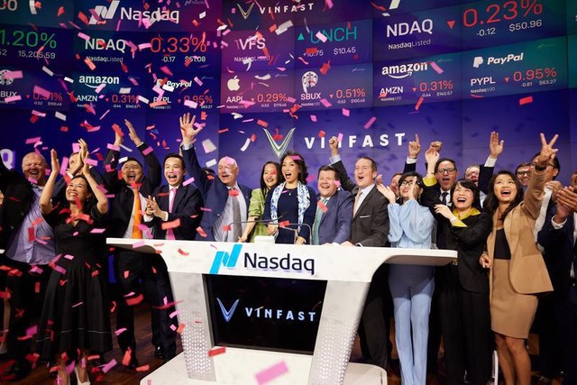 Cổ phiếu VinFast có thời điểm sát mốc 90 USD trong phiên 28/8, vốn hóa vượt tổng giá trị toàn bộ doanh nghiệp “tỷ đô” trên sàn chứng khoán Việt Nam