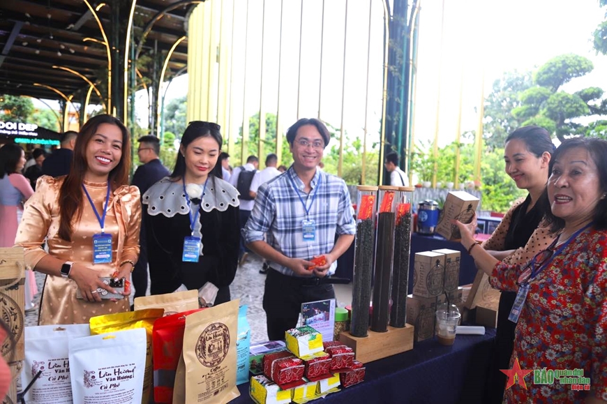 Tăng cường hợp tác giao thương giữa tỉnh Lâm Đồng (Việt Nam) và Quảng Đông (Trung Quốc) trong sản xuất, tiêu thụ chè