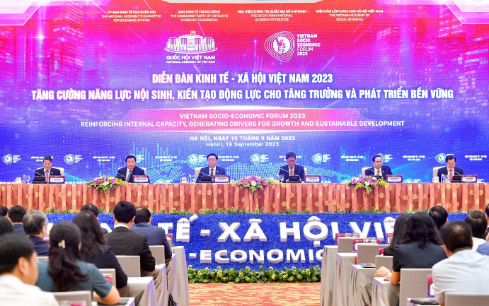 Khai mạc Diễn đàn kinh tế – xã hội Việt Nam năm 2023: Tăng cường năng lực nội sinh, kiến tạo động lực cho tăng trưởng và phát triển bền vững