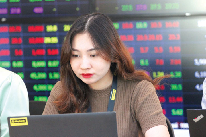 Chứng khoán tháng 11 – chờ nhịp tăng mới…