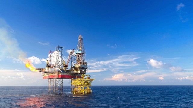 “Đại gia” dầu khí được dự báo trúng gói thầu 100 triệu USD tại mỏ Lạc Đà Vàng, cổ phiếu tăng bốc lên sát đỉnh lịch sử