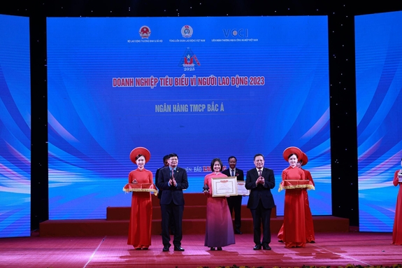 BAC A BANK được vinh danh “doanh nghiệp tiêu biểu vì người lao động năm 2023”