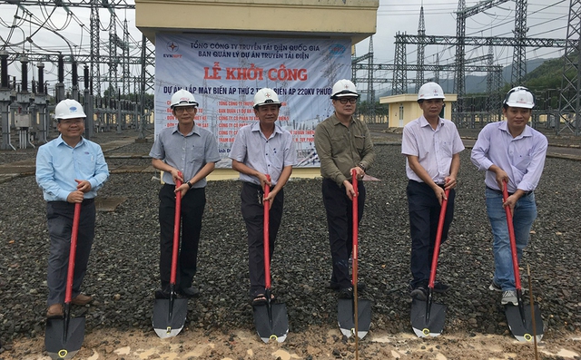 Lắp máy biến áp thứ 2 TBA 220kV Phước An