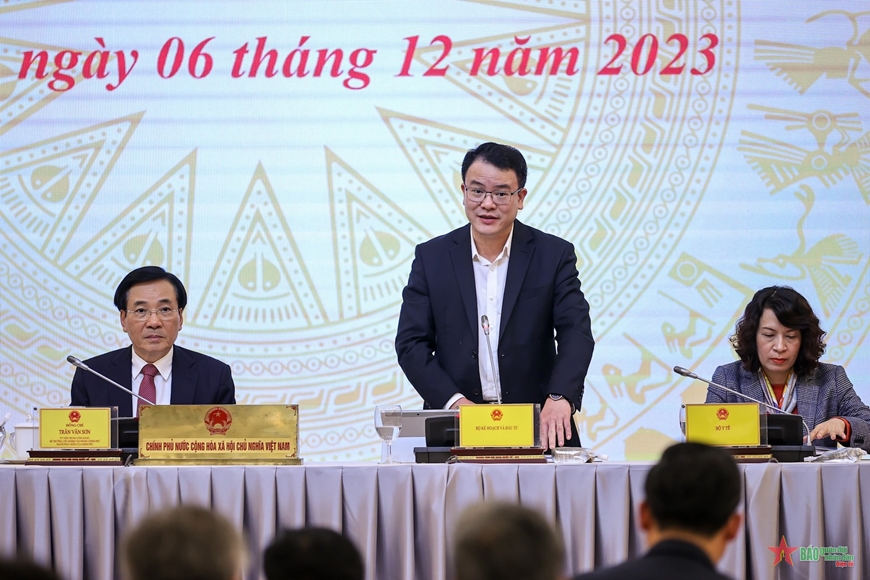 Phấn đấu hoàn thành mục tiêu tăng trưởng GDP năm 2024 đạt 6-6,5%