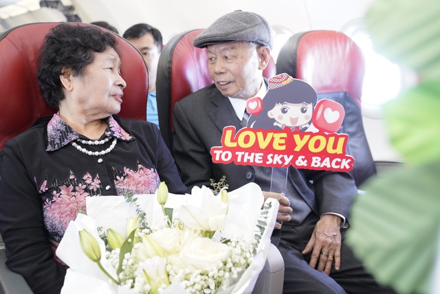 Tôn vinh tình yêu trên những chuyến bay của Vietjet