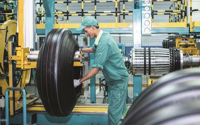 “Ông trùm” sản xuất lốp ô tô Việt Nam đặt kế hoạch lợi nhuận 2024 đi lùi, cổ phiếu tăng bốc 30% kể từ đầu năm