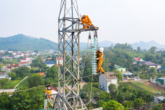 Nỗ lực đảm bảo cung ứng điện trong các tháng cao điểm mùa khô