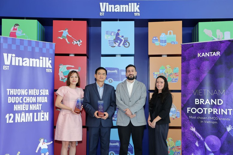 Vinamilk là thương hiệu sữa được chọn mua nhiều nhất 12 năm liền