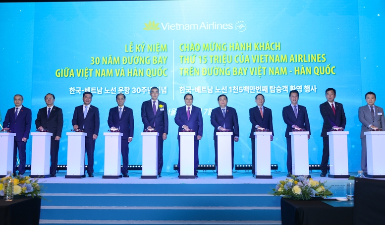 Thủ tướng: Vietnam Airlines cần phát huy hơn nữa vai trò cầu nối Việt Nam – Hàn Quốc