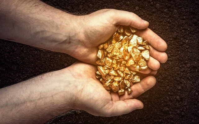 Định giá của hầu hết nhóm cổ phiếu đều vượt mức trung bình 3 năm, làm sao để nhà đầu tư “đãi cát tìm vàng”?
