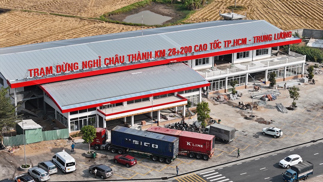 Hoàn thành hạng mục thiết yếu 8 trạm dừng cao tốc Bắc Nam trước cuối năm