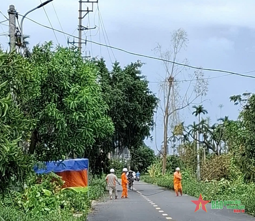 Huy động tổng lực để Quảng Ninh sớm cấp điện trở lại