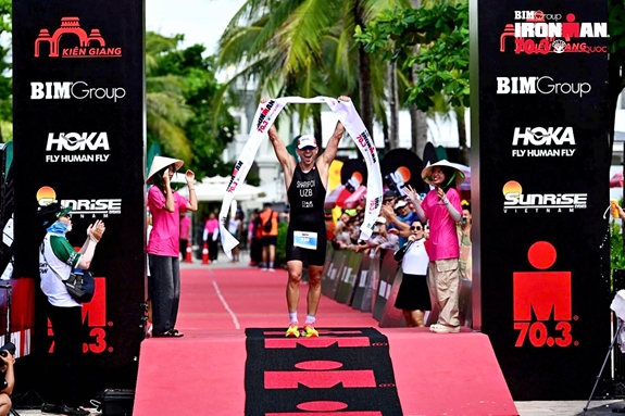 BIM Group IRONMAN 70.3 Phu Quoc 2024 chiếm trọn tình cảm của vận động viên