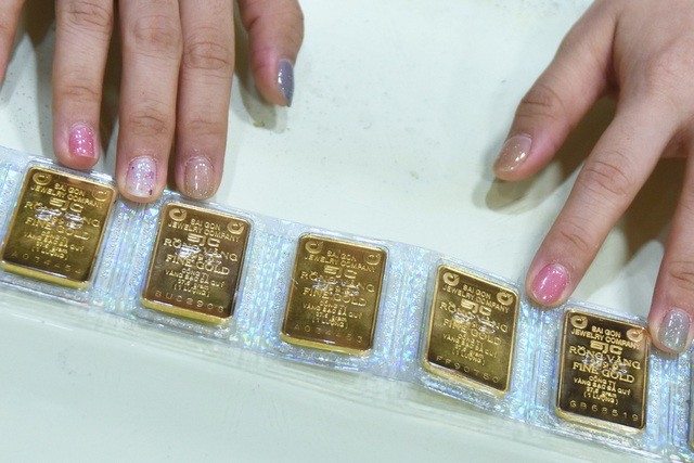 Giá vàng chiều nay (25-12): Bình ổn