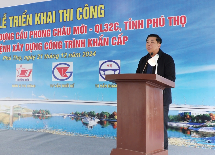 Triển khai thi công xây dựng cầu Phong Châu mới theo lệnh khẩn cấp