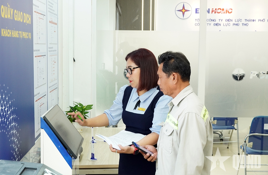 Các doanh nghiệp tại TP Hồ Chí Minh làm việc nghiêm túc, khẩn trương sau Tết