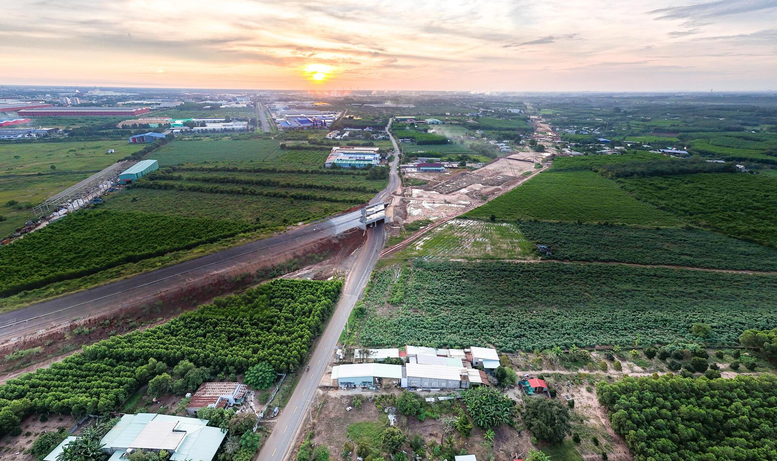 Đẩy nhanh tiến độ triển khai đường cao tốc phía Nam