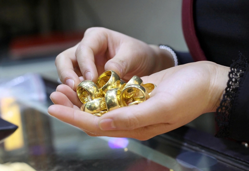 Giá vàng hôm nay (20-2): Nối dài đà tăng mạnh