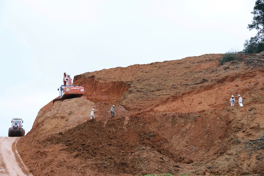 Gấp rút hoàn thành giải phóng mặt bằng, điều chỉnh chủ trương đầu tư cao tốc Hữu Nghị – Chi Lăng