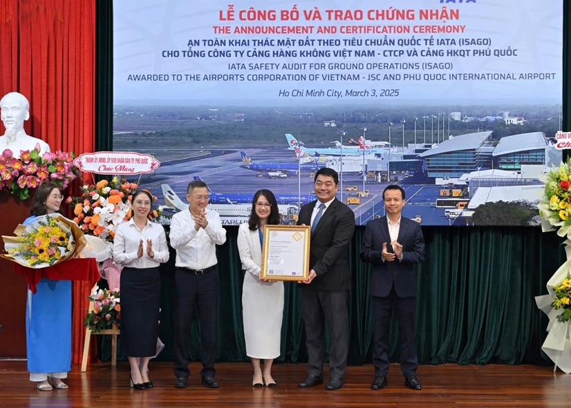 IATA trao chứng nhận an toàn khai thác mặt đất cho ACV và sân bay Phú Quốc