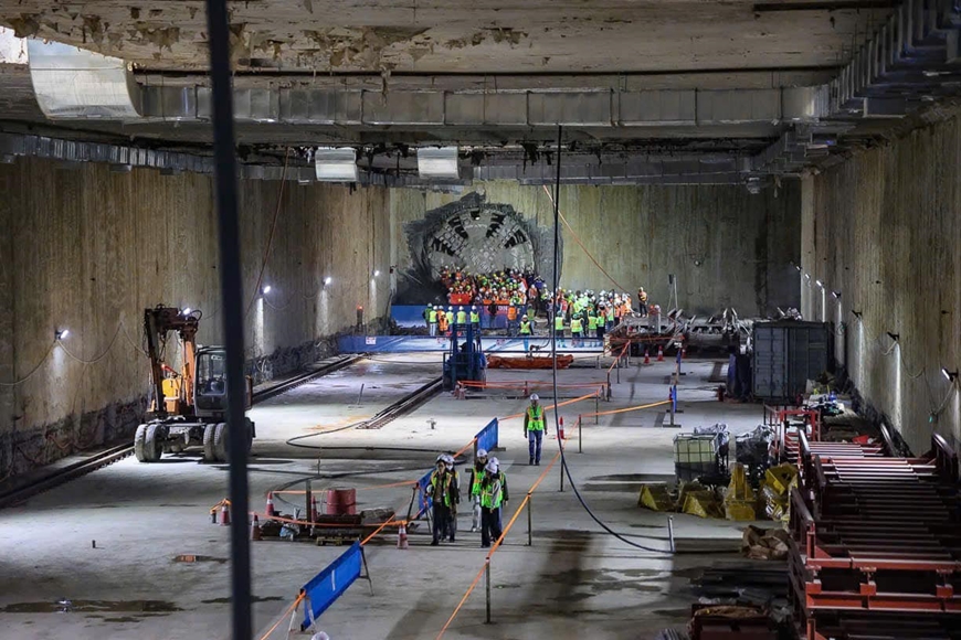Máy khoan hầm tuyến metro Nhổn – ga Hà Nội đã đến ga S10 (Cát Linh)