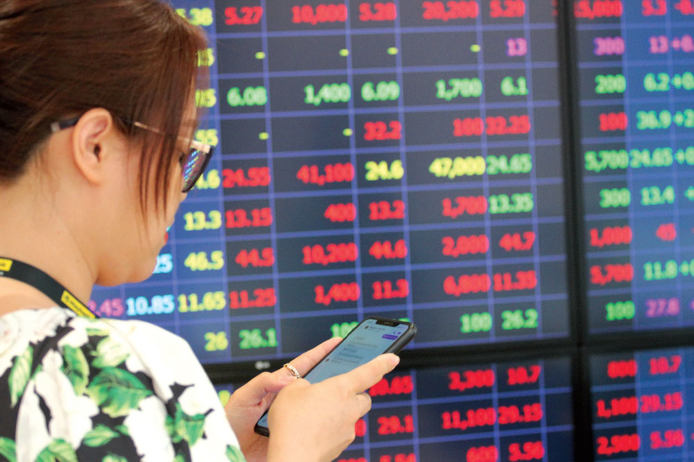 Chứng khoán tháng 5: nhiều câu chuyện chờ đợi