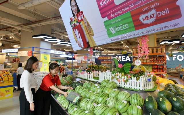 Thị trường mới nổi lên ngôi, cổ phiếu nội dẫn sóng?