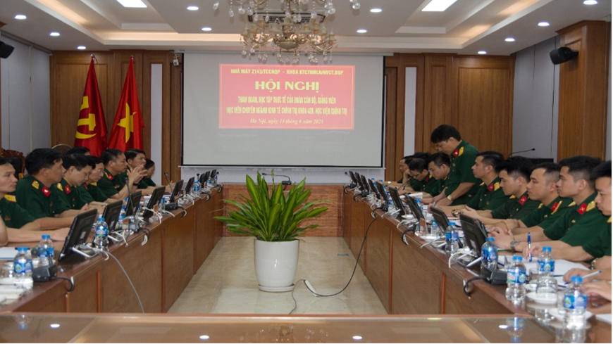 Tham quan, học tập thực tế tại Nhà máy Z143, Tổng cục Công nghiệp Quốc phòng