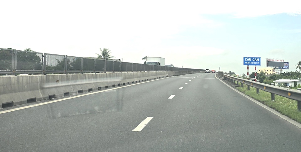 Cát sông cạn kiệt, cần sớm làm cao tốc trên cầu cạn ở ĐBSCL