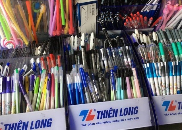 Bán bút bi lãi tiền tỷ mỗi ngày, Thiên Long đang toan tính gì khi “thâu tóm” chuỗi nhà sách lớn bậc nhất TP.HCM?