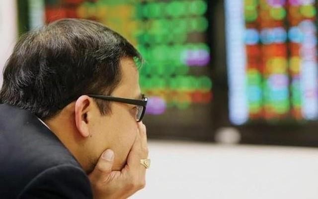 Góc nhìn chuyên gia: “Nín thở” trong 30 ngày then chốt, nhà đầu tư cần tính đến kịch bản VN-Index thủng 1.300 điểm