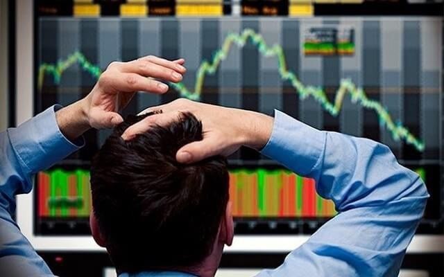 Doanh nghiệp nói gì về cổ phiếu giảm sàn 5 phiên sau tin Chủ tịch và Tổng Giám đốc bị khởi tố?