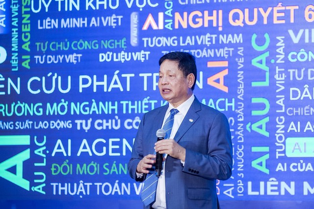 Chủ tịch FPT Trương Gia Bình: Liên minh AI là tia sáng đầu tiên trong bình minh công nghệ của Việt Nam