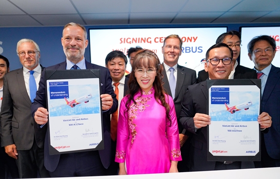 Vietjet đặt hàng mới 100 máy bay A320/A321neo