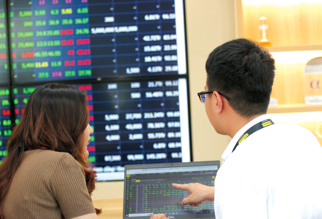 VN-Index vượt mốc 1.500 điểm