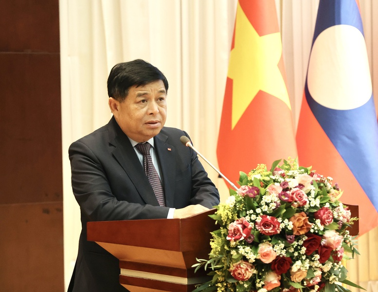 Hợp tác đầu tư Việt Nam – Lào phấn đấu sớm cán mốc 5 tỷ USD