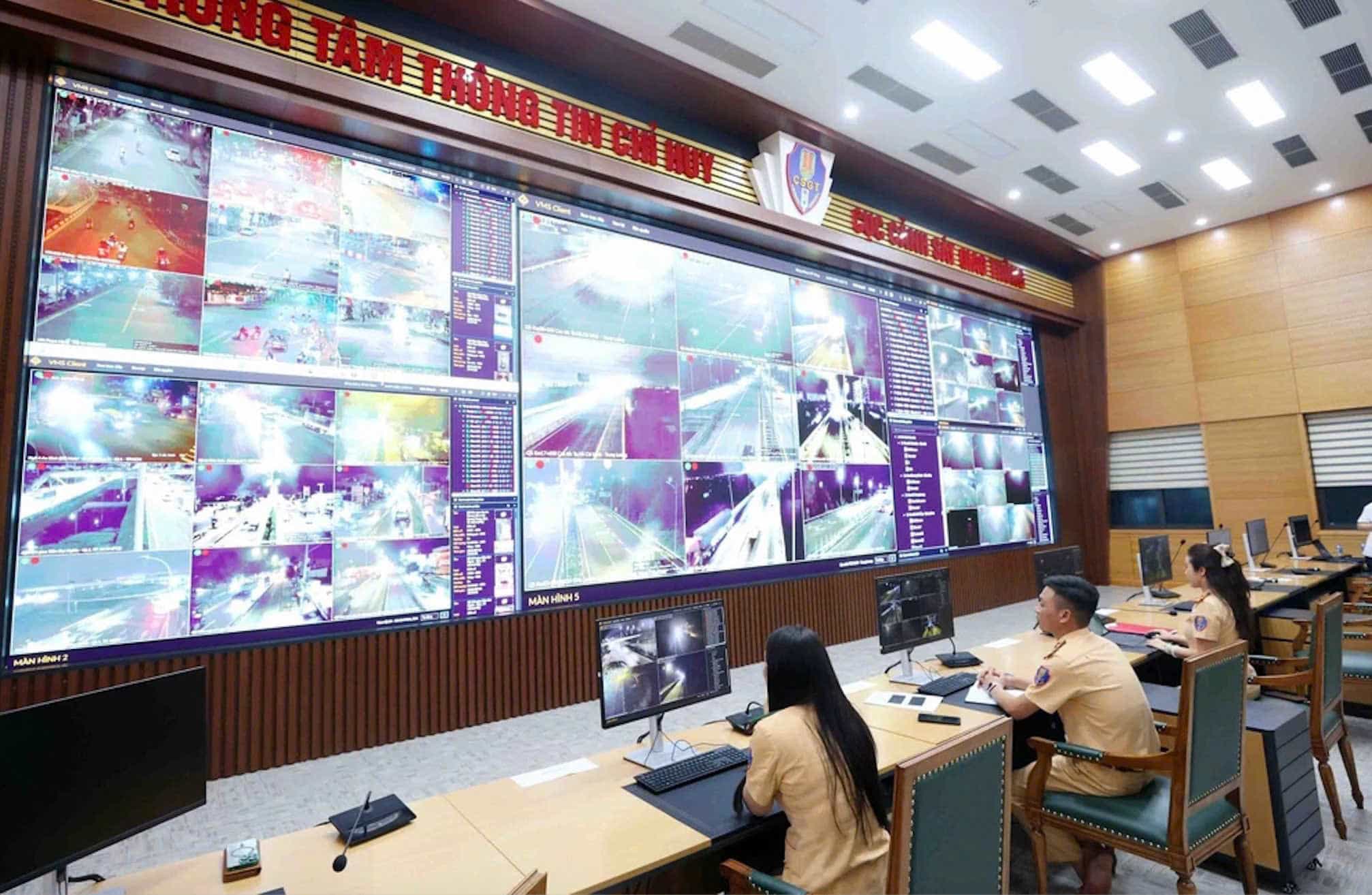 TPHCM tăng cường giám sát bằng camera tại các điểm vi phạm vỉa hè