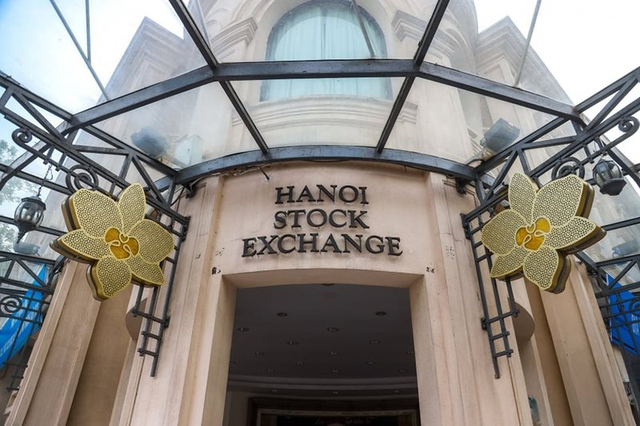 Chính thức: HNX không tiếp nhận niêm yết cổ phiếu mới