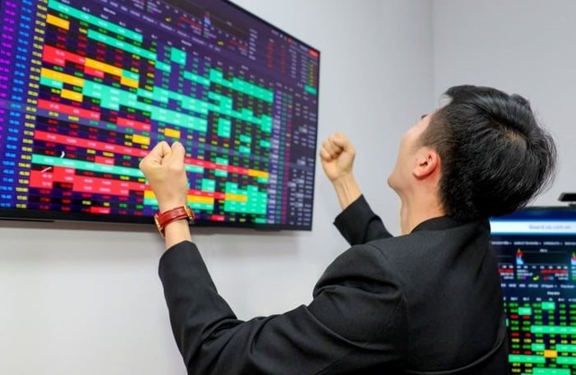 Một công ty chứng khoán dự báo VN-Index có thể vượt 1.660 điểm trong năm 2025