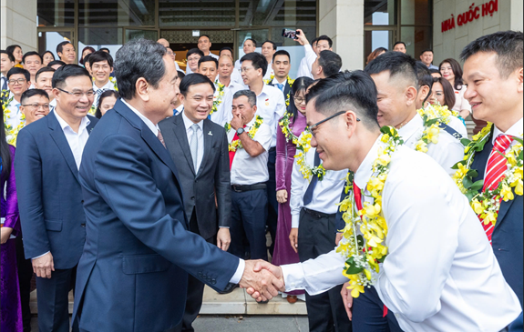 Nguyễn Thanh Ngoãn – Thế hệ NCSP kế tiếp người đi tìm lửa với sáng kiến trăm tỷ và câu chuyện truyền cảm hứng