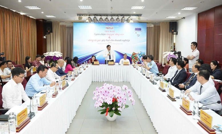 Chống hàng giả, tin giả: Cần chế tài đủ mạnh, hành lang pháp lý đủ rộng